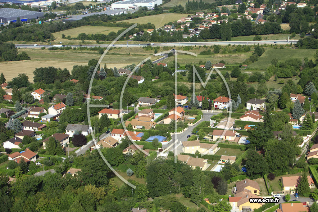 Photo arienne de Saint-Laurent-de-Mure (Route d'Herieux)