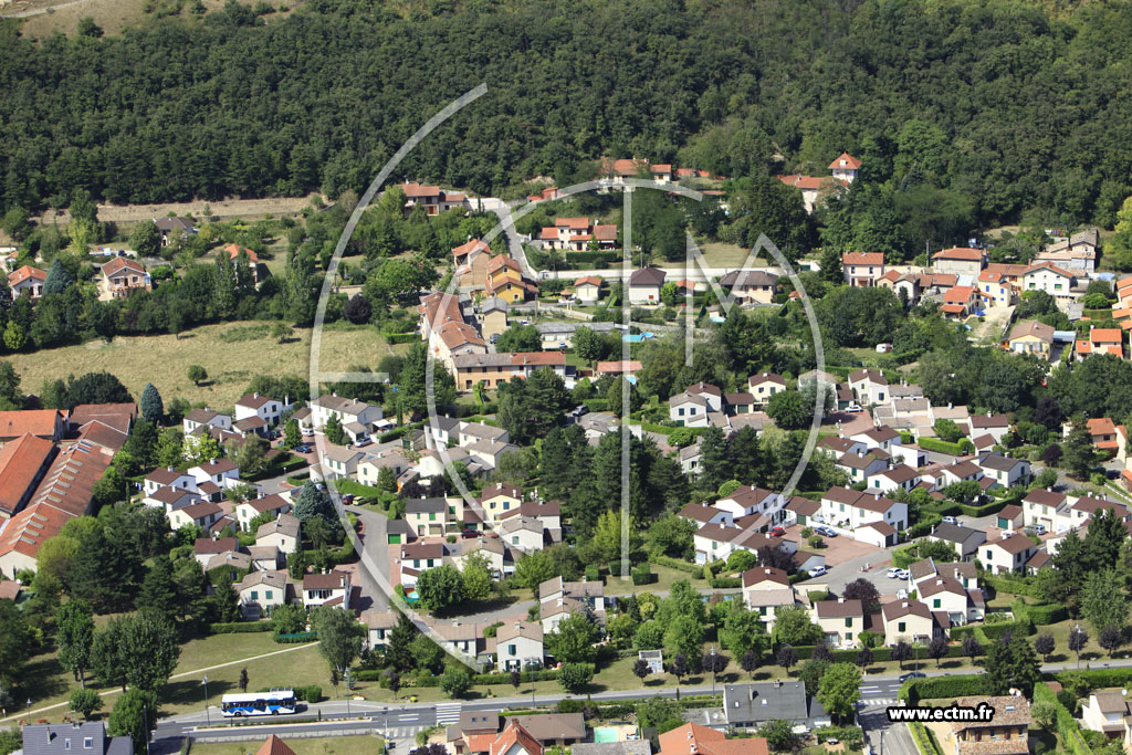 Photo arienne de Srzin-du-Rhne