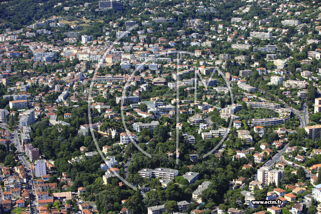 Photo arienne de Cannes (avenue des Coteaux)