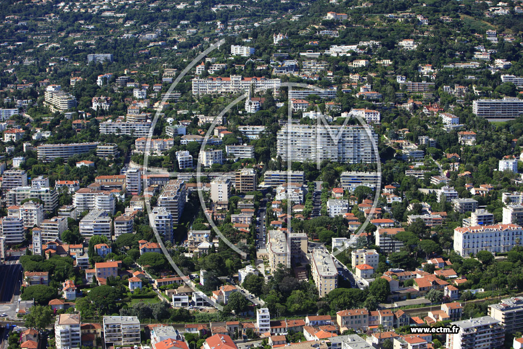 Photo arienne de Cannes (boulevard Alexandre III)