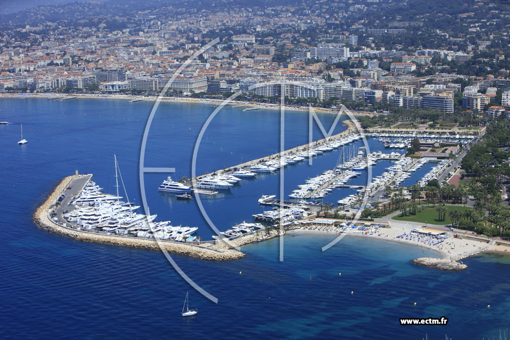 Photo arienne de Cannes (Port Pierre Canto)