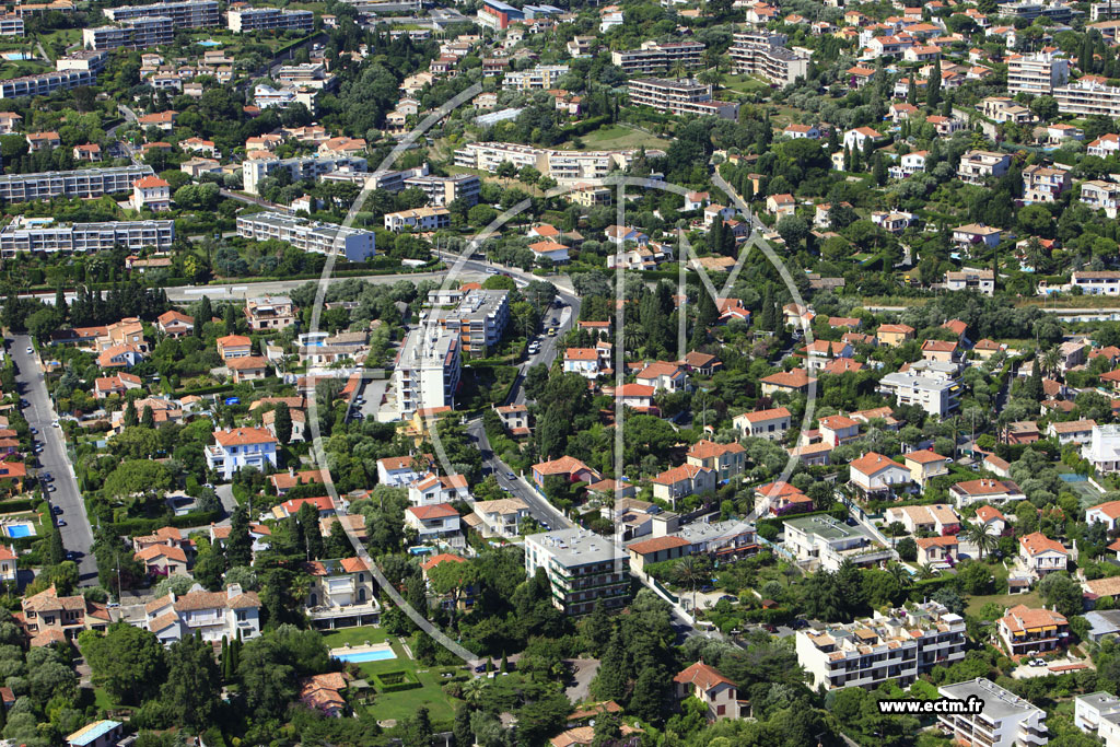 Photo arienne de Antibes (avenue du Gnral Ferri)