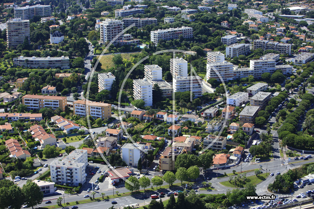 Photo arienne de Antibes (avenue Philippe Rochat)