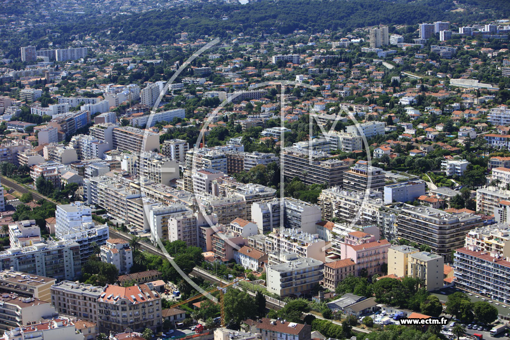 Photo arienne de Antibes (boulevard Raymond Poincar)