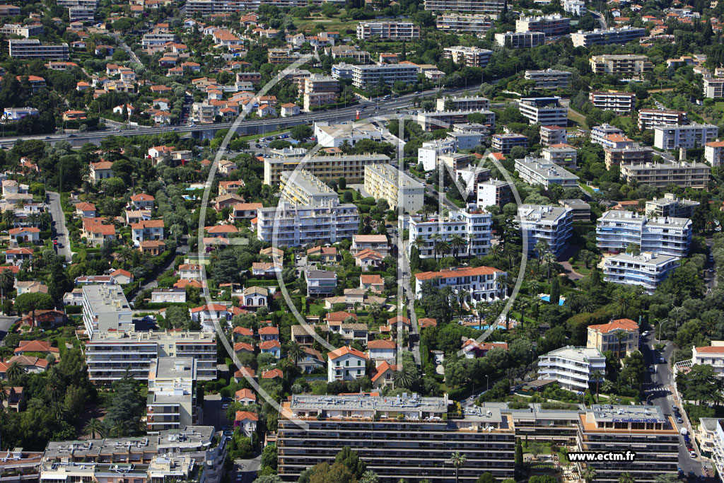 Photo arienne de Antibes (chemin de la Colle)