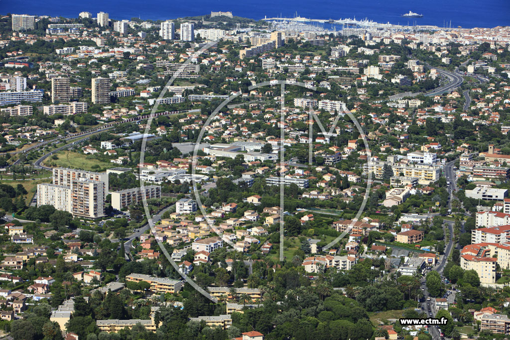 Photo arienne de Antibes (chemin de Vallauris)