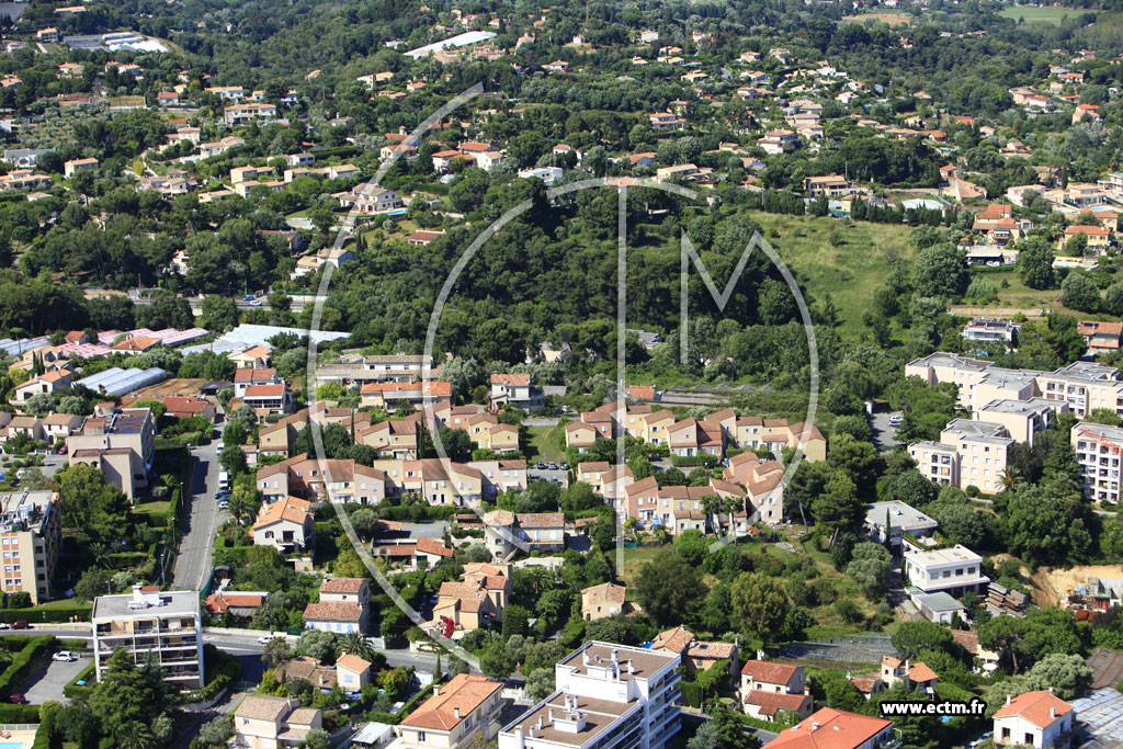 Photo arienne de Antibes (chemin des Combes)