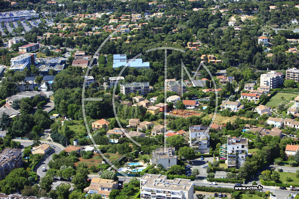 Photo arienne de Antibes (chemin des Combes)