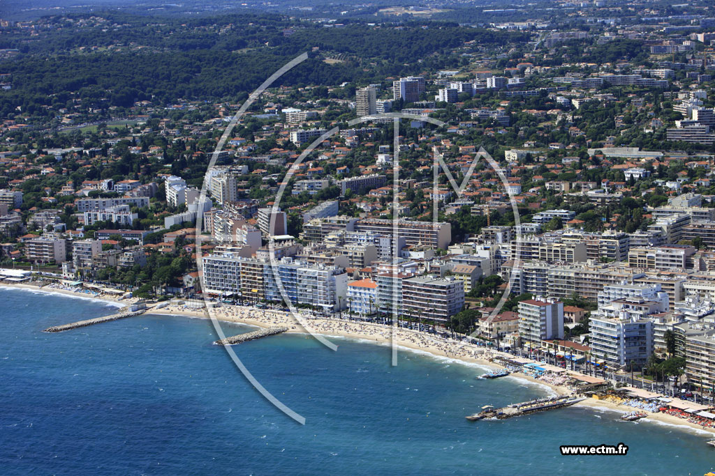Photo arienne de Antibes (promenade du Soleil)