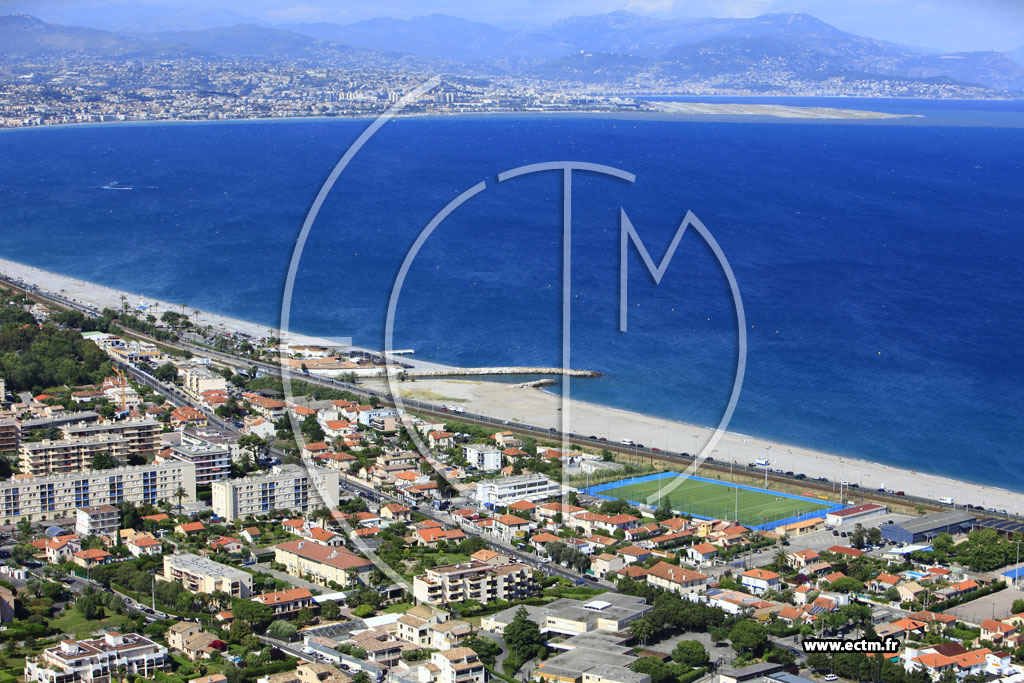 Photo arienne de Antibes (route de Nice)