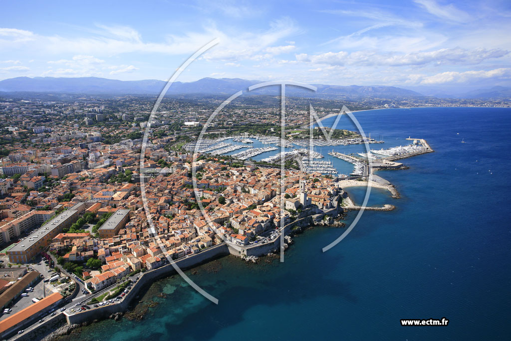 Photo arienne de Antibes