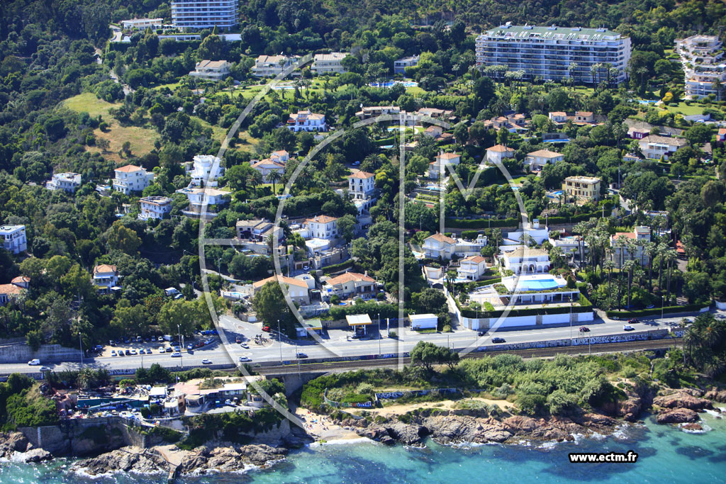 Photo arienne de Vallauris (avenue de la Libert)