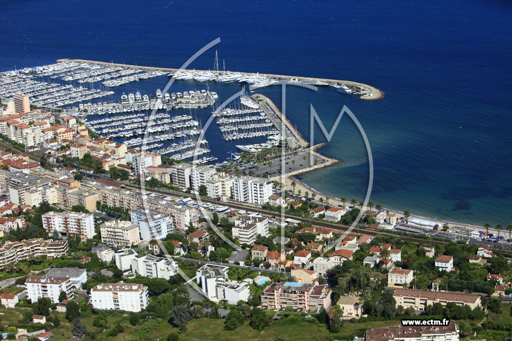Photo arienne de Vallauris (Porte de Golfe-Juan)