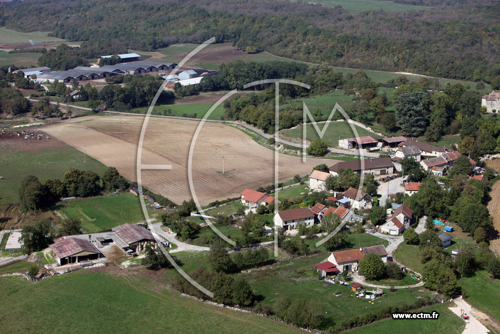 Photo arienne de Courtenay (Boulieu)