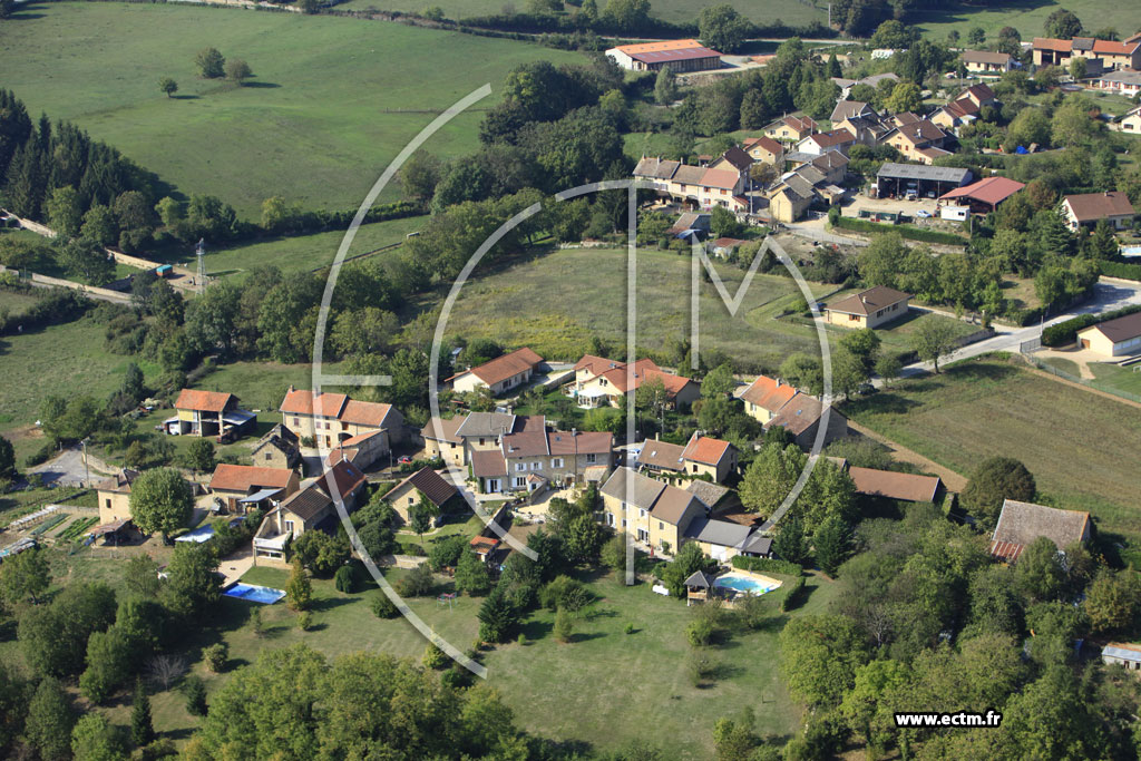 Photo arienne de Saint-Marcel-Bel-Accueil (Le Pardier)
