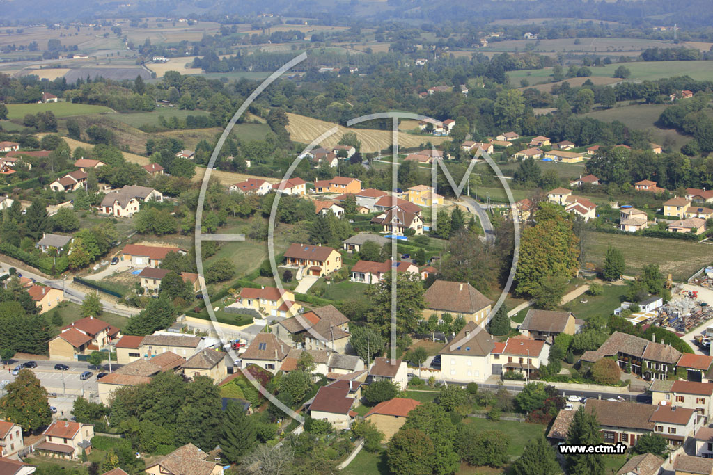 Photo arienne de Ruy (Montceau)