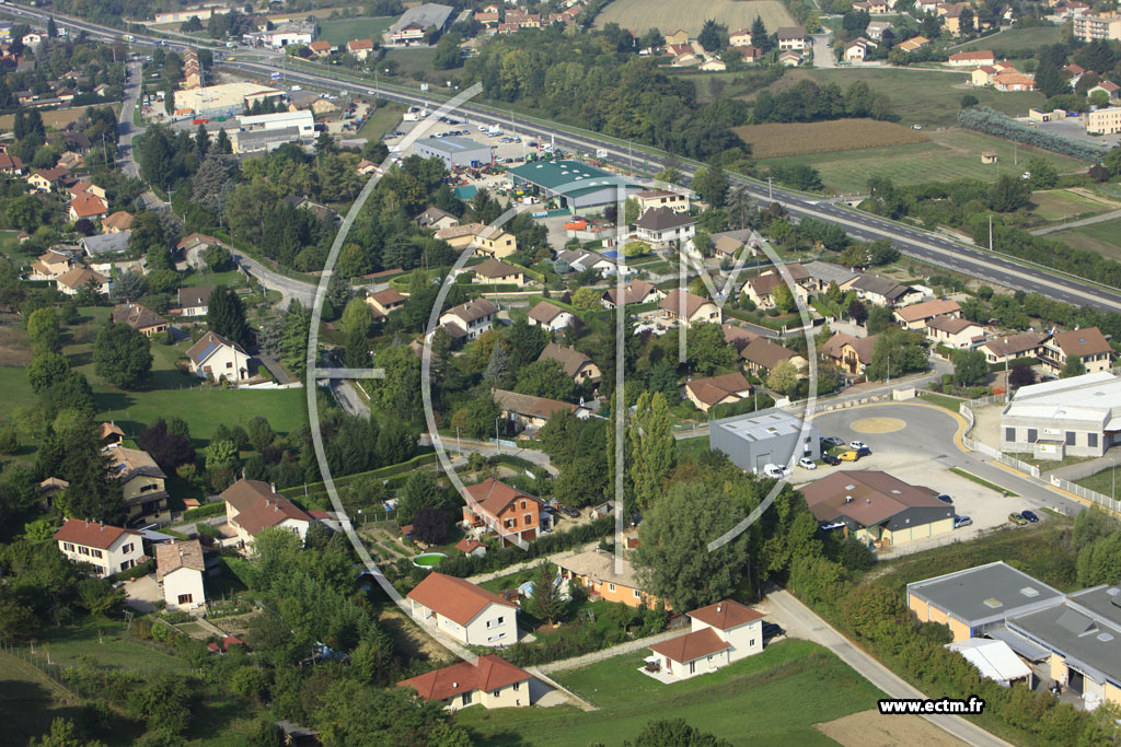 Photo arienne de Ruy (Vie des Mulets)