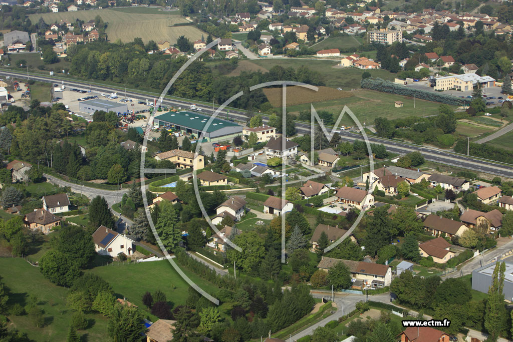 Photo arienne de Ruy (Vie des Mulets)