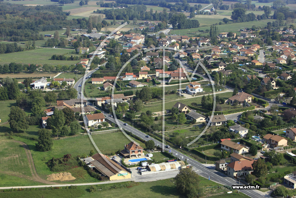Photo arienne de Saint-Savin (Flosaille)