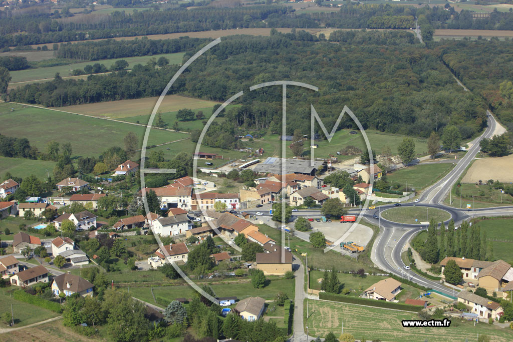 Photo arienne de Saint-Savin (Flosaille)
