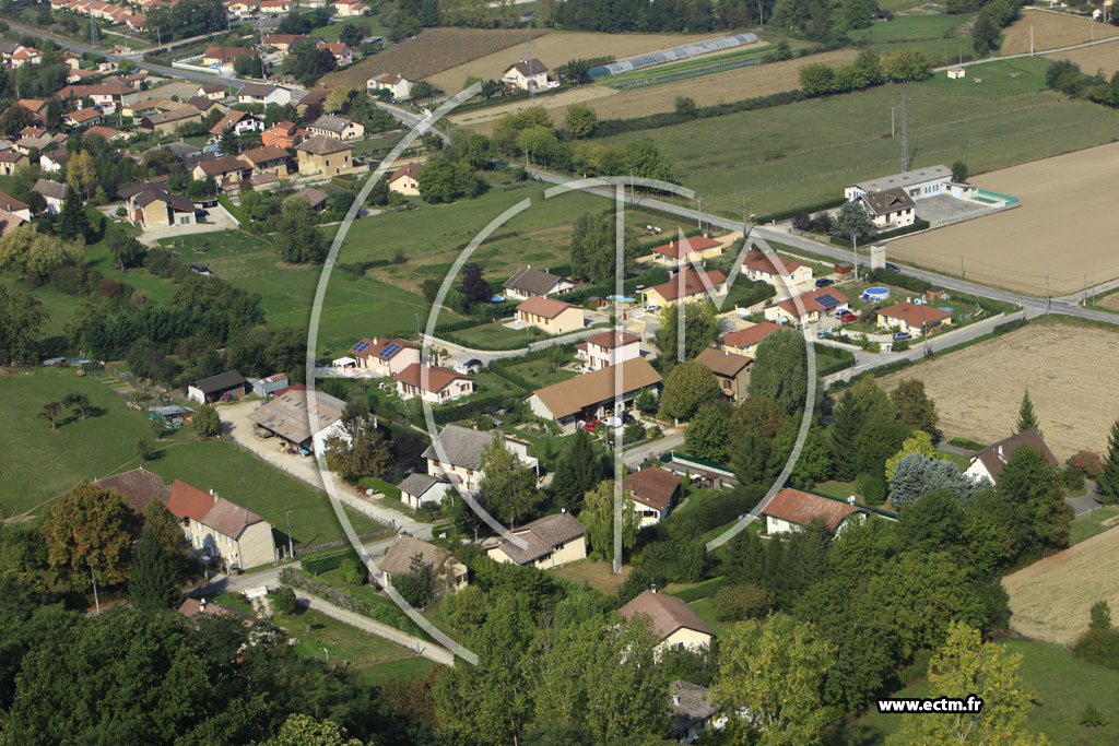 Photo arienne de Saint-Savin (La Grande-Charrire)