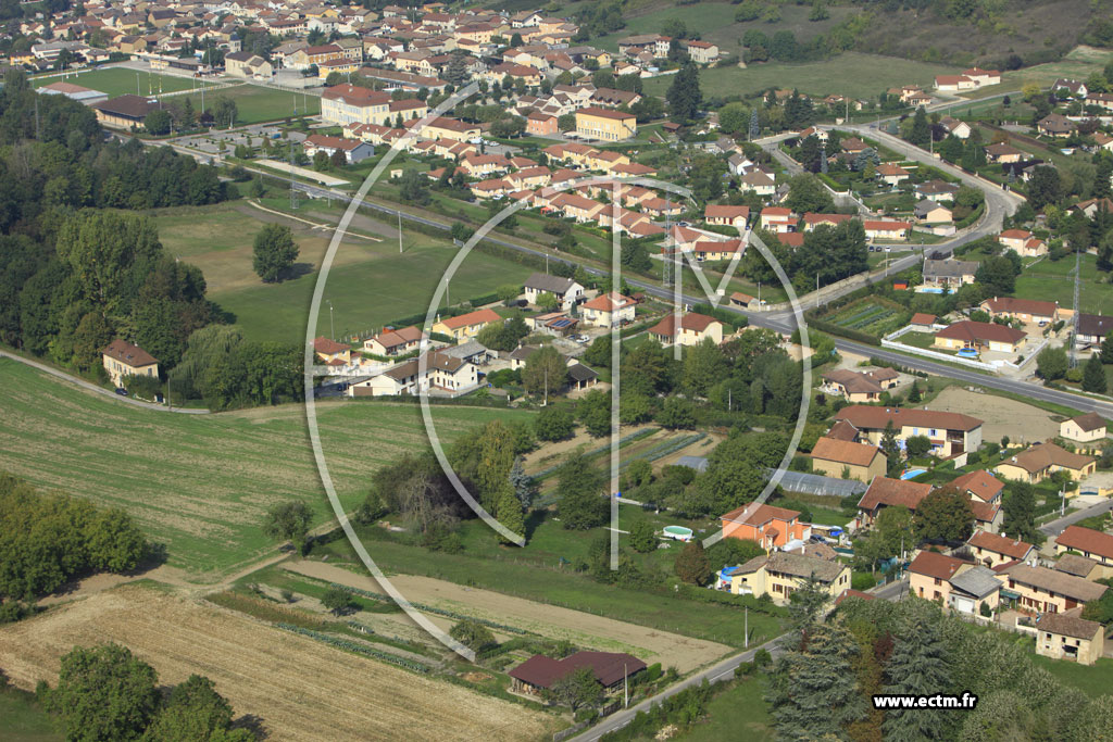 Photo arienne de Saint-Savin (La Grande-Charrire)