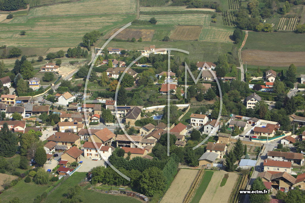 Photo arienne de Saint-Savin (La Grande-Charrire)