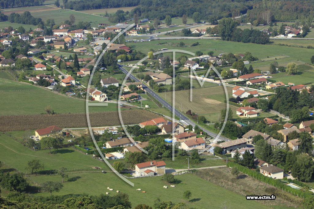 Photo arienne de Saint-Savin (Le Clair)