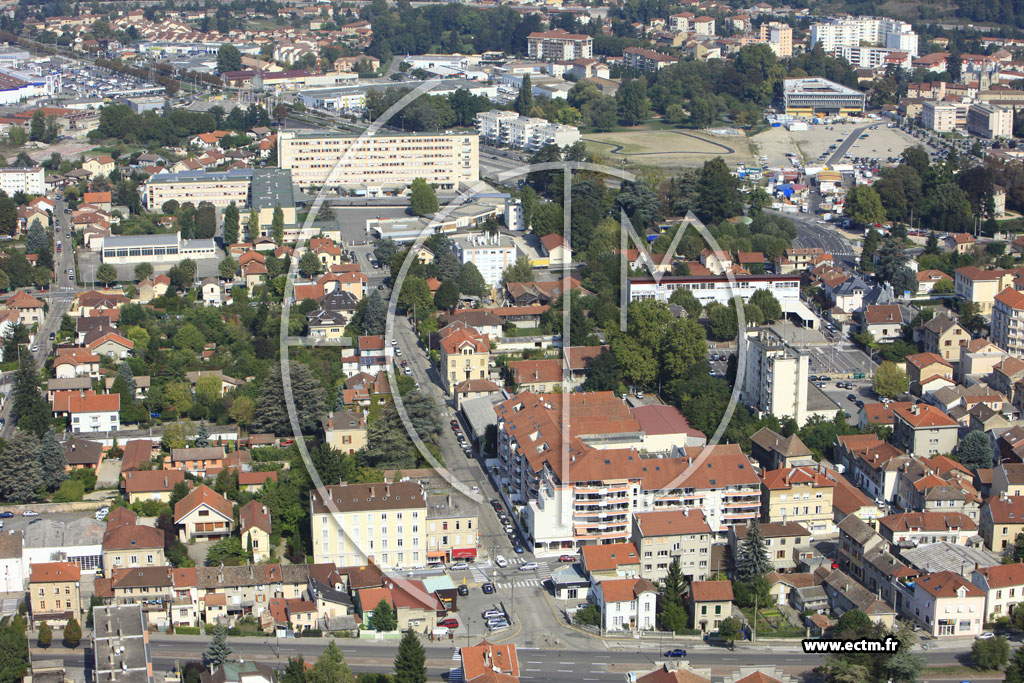 Photo arienne de Bourgoin-Jallieu (Avenue des Alpes)