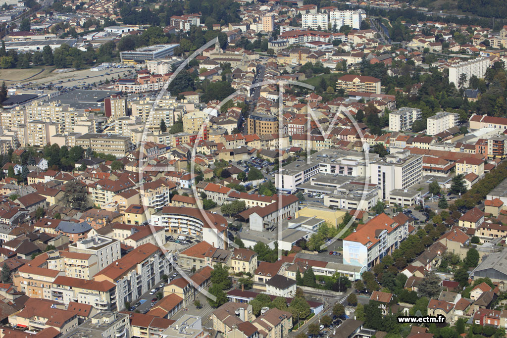 Photo arienne de Bourgoin-Jallieu (Avenue du Marchal Leclerc)