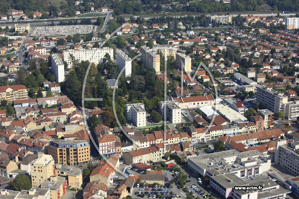 Photo arienne de Bourgoin-Jallieu (Avenue du Professeur Tixier)