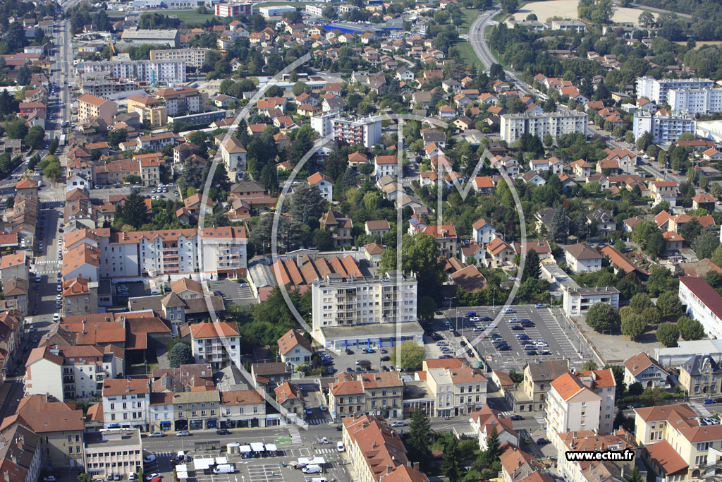 Photo arienne de Bourgoin-Jallieu (Avenue Gambetta)