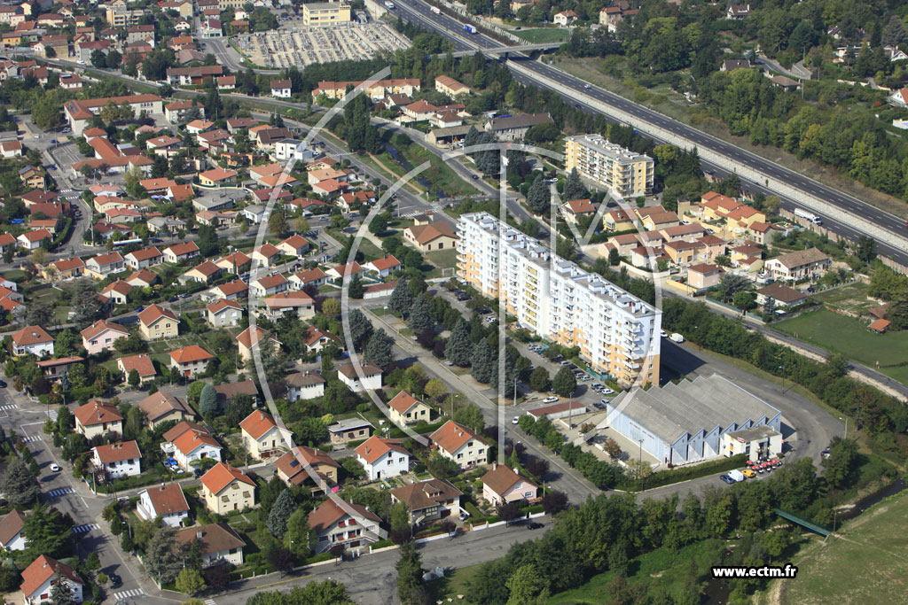 Photo arienne de Bourgoin-Jallieu (Quai du Pr Bnit)