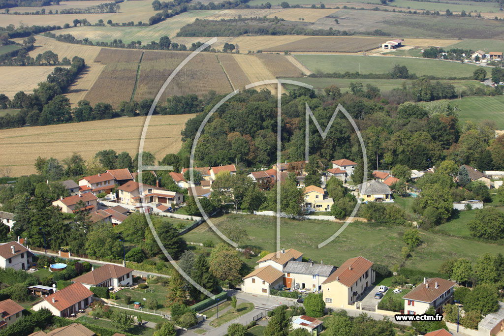 Photo arienne de Colombier-Saugnieu (Montcul)
