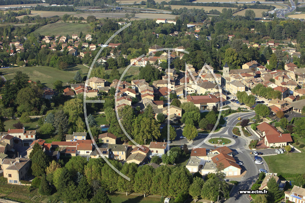 Photo arienne de Saint-Alban-de-Roche