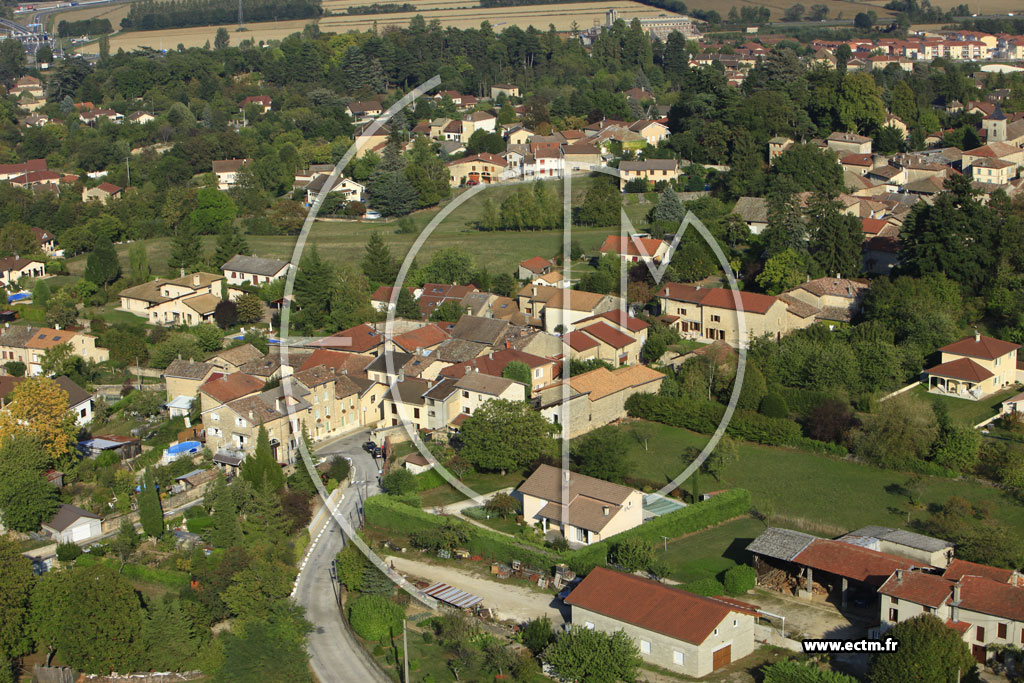 Photo arienne de Saint-Alban-de-Roche