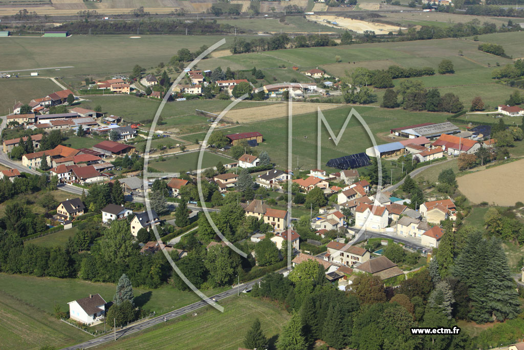 Photo arienne de Saint-Victor-de-Cessieu (Mornas)