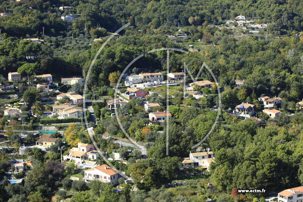 Photo arienne de Gattires (Les Siourares)