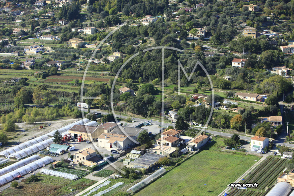 Photo arienne de Gattires (Route de la Baronne)