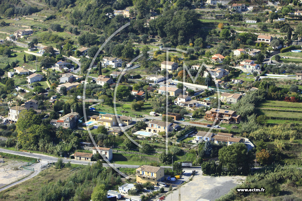 Photo arienne de Gattires (Route de la Baronne)