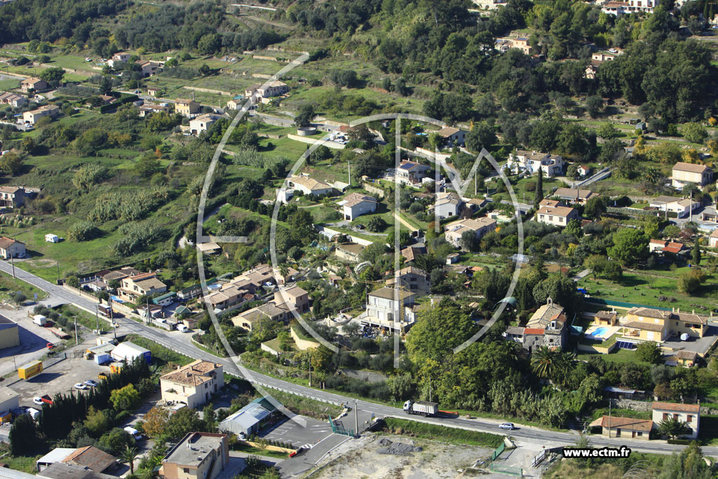 Photo arienne de Gattires (Route de la Baronne)