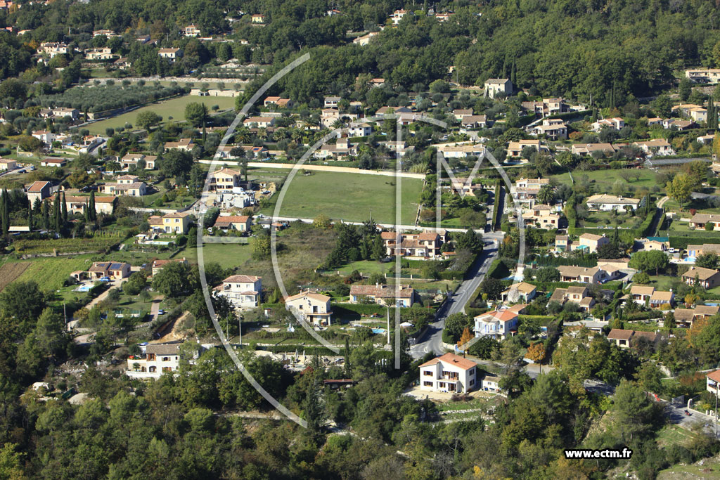 Photo arienne de Saint-Jeannet (Chemin de Provence)