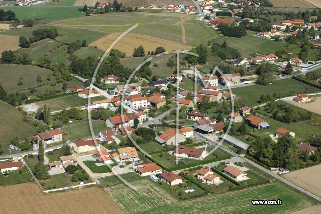 Photo arienne de Sainte-Anne-sur-Gervonde (Le Ginet)