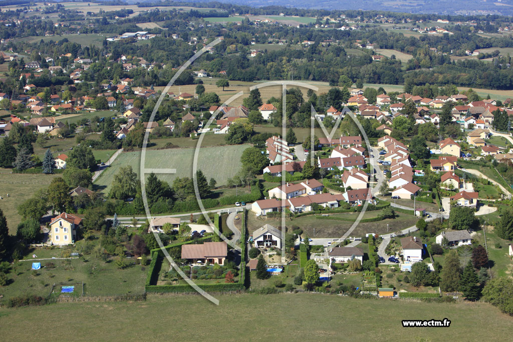 Photo arienne de Dolomieu (Le Buisson)