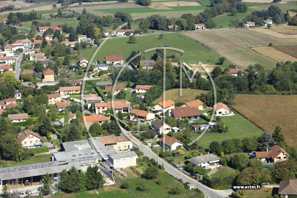 Photo arienne de La Tour-du-Pin (Chatanay)