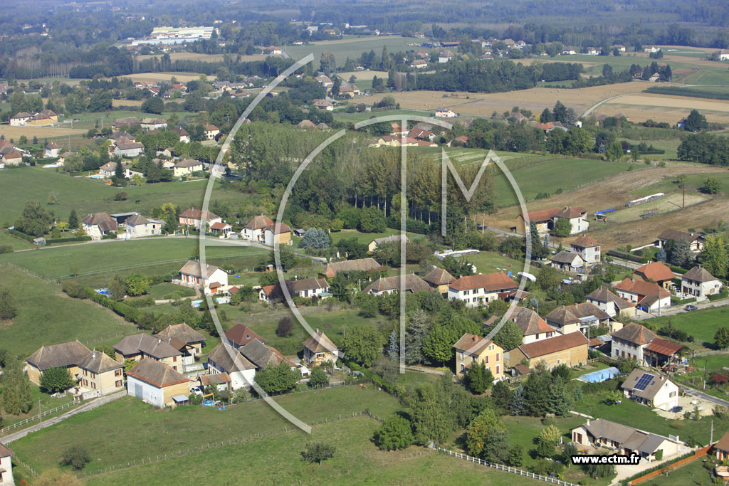 Photo arienne de Les Avenires (Le Chamolay)
