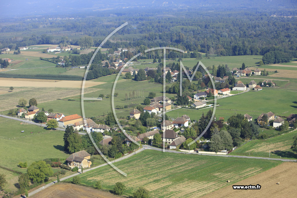 Photo arienne de Les Avenires (Le Chamolay)