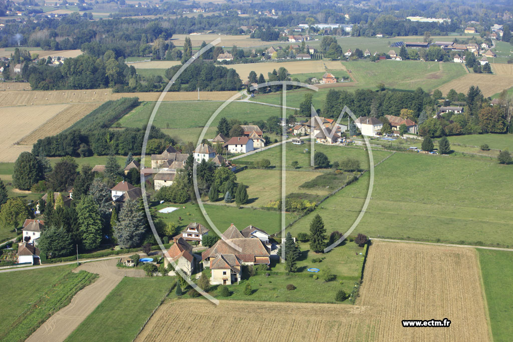 Photo arienne de Les Avenires (Le Chamolay)