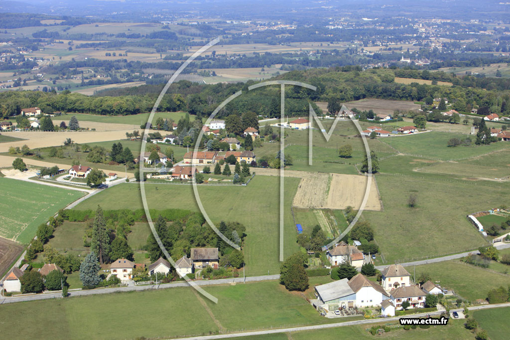 Photo arienne de Saint-Sorlin-de-Morestel (Le Mont)