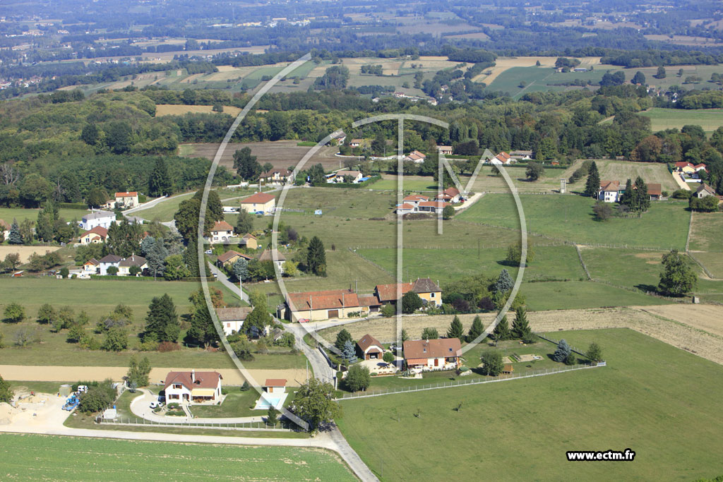 Photo arienne de Saint-Sorlin-de-Morestel (Le Mont)